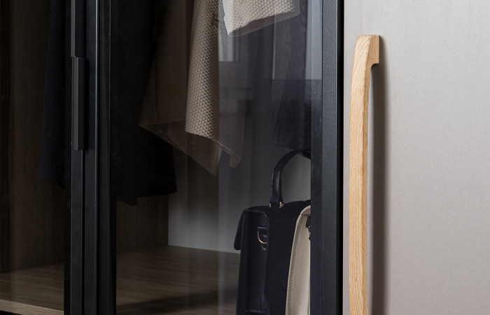 Амьен Шкаф-витрина 16.395, плейн/веллюто капучино