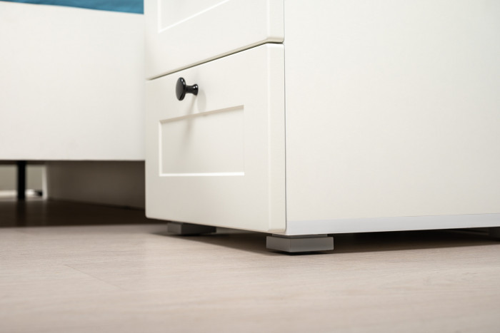 Остин 11.53 Кровать + ортопед + 16.240 Комод + 16.152 Тумба прикроватная, белый шагрень/дуб крафт золотой