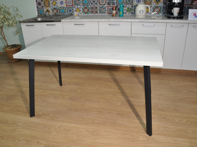 Стол обеденный Боро Черный / Бетон белый